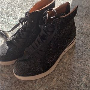 Gentle Souls Kenneth Cole black high tops